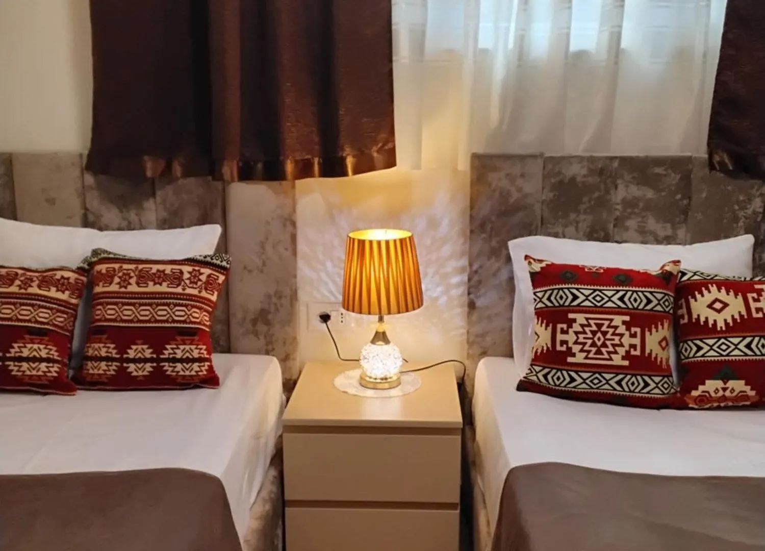 Apartment Cozy Centrally Located Room For Two 2, 10 Min Walk From City Center Tirana