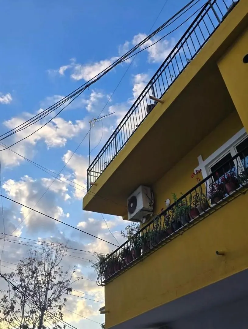 Cozy Centrally Located Room For Two 2, 10 Min Walk From City Center Tirana