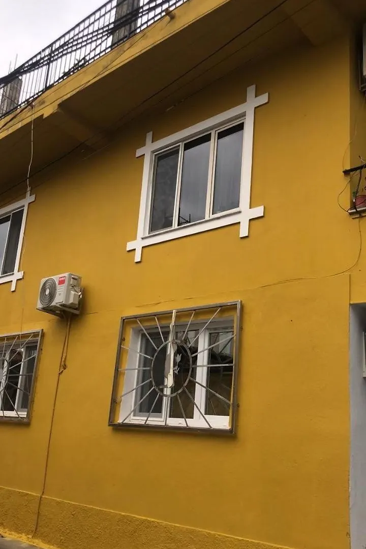 Apartment Cozy Centrally Located Room For Two 2, 10 Min Walk From City Center Tirana