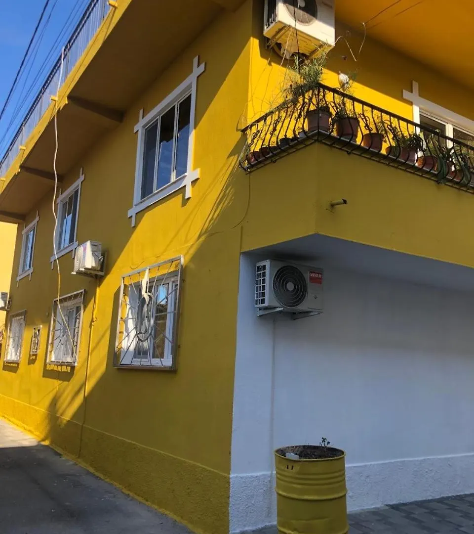 Cozy Centrally Located Room For Two 2, 10 Min Walk From City Center Tirana Apartment